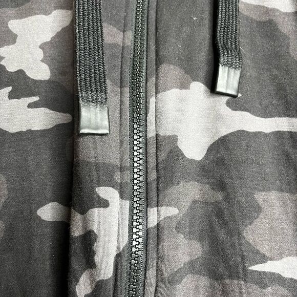 Athleta Black and Gray Camo Jacket - Picture 5 of 11